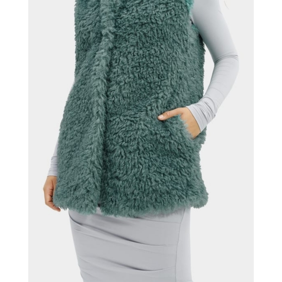 UGG Tammie Faux Fur vest - Picture 7 of 17
